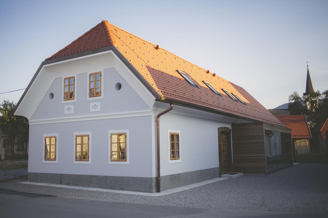 ホテル Skrabceva Domacija Ribnica エクステリア 写真